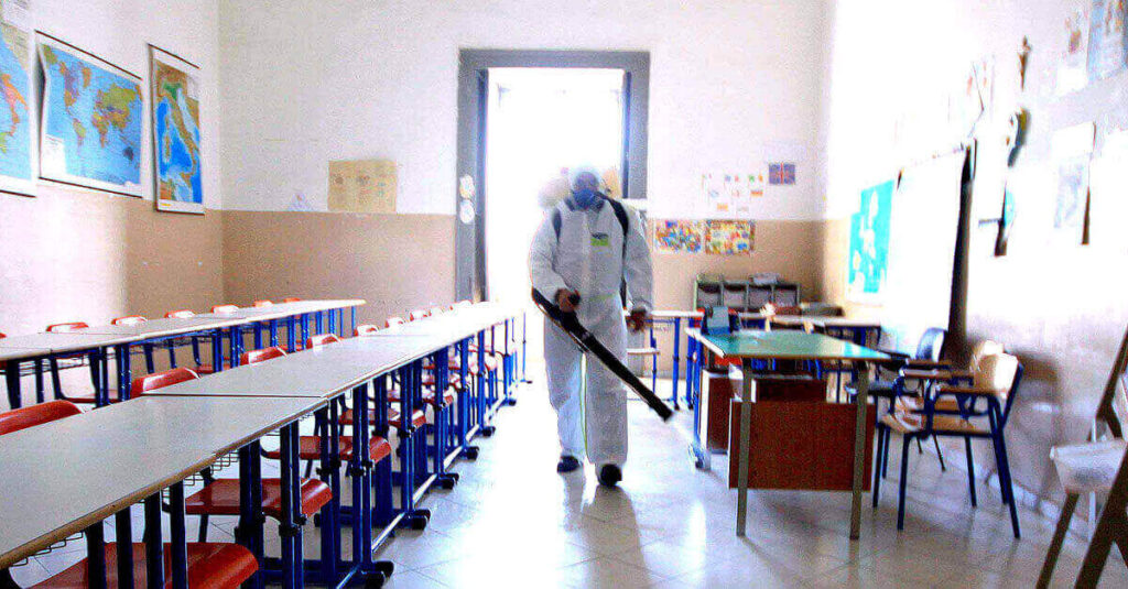 sanificazione nelle scuole