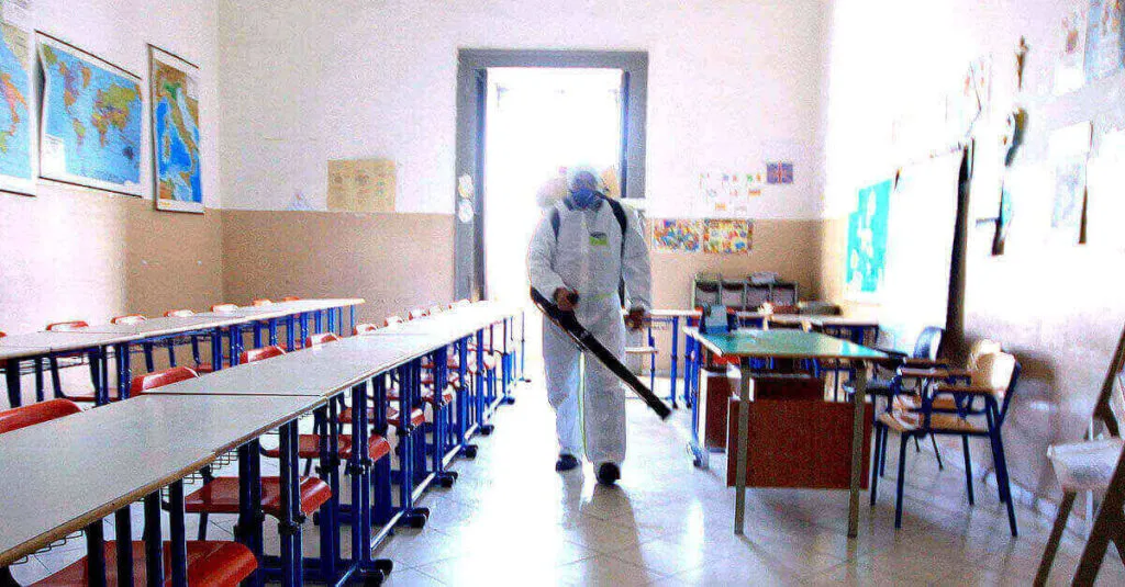 sanificazione nelle scuole